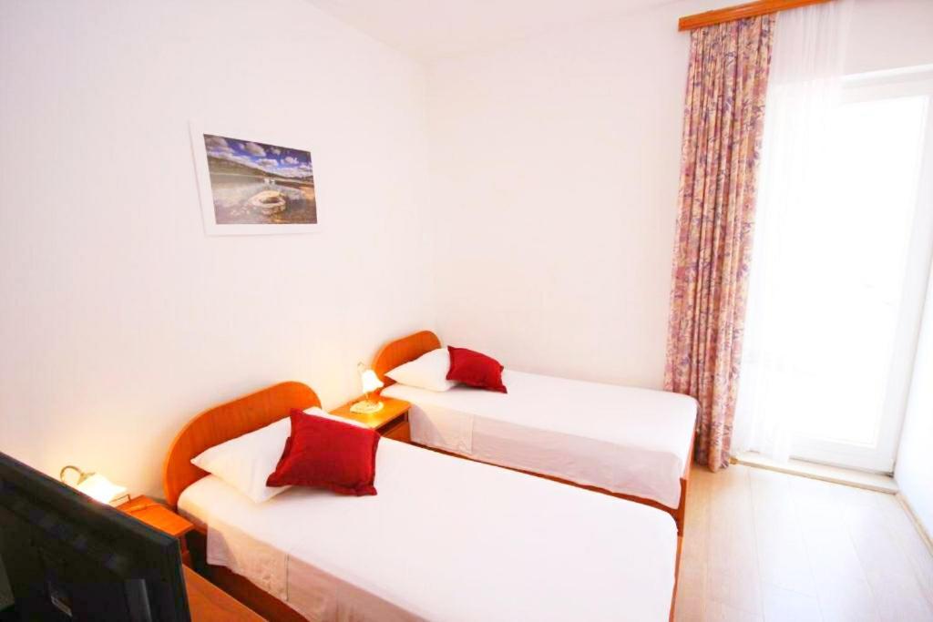 Apartments & Rooms Cakelic Mlini Bagian luar foto