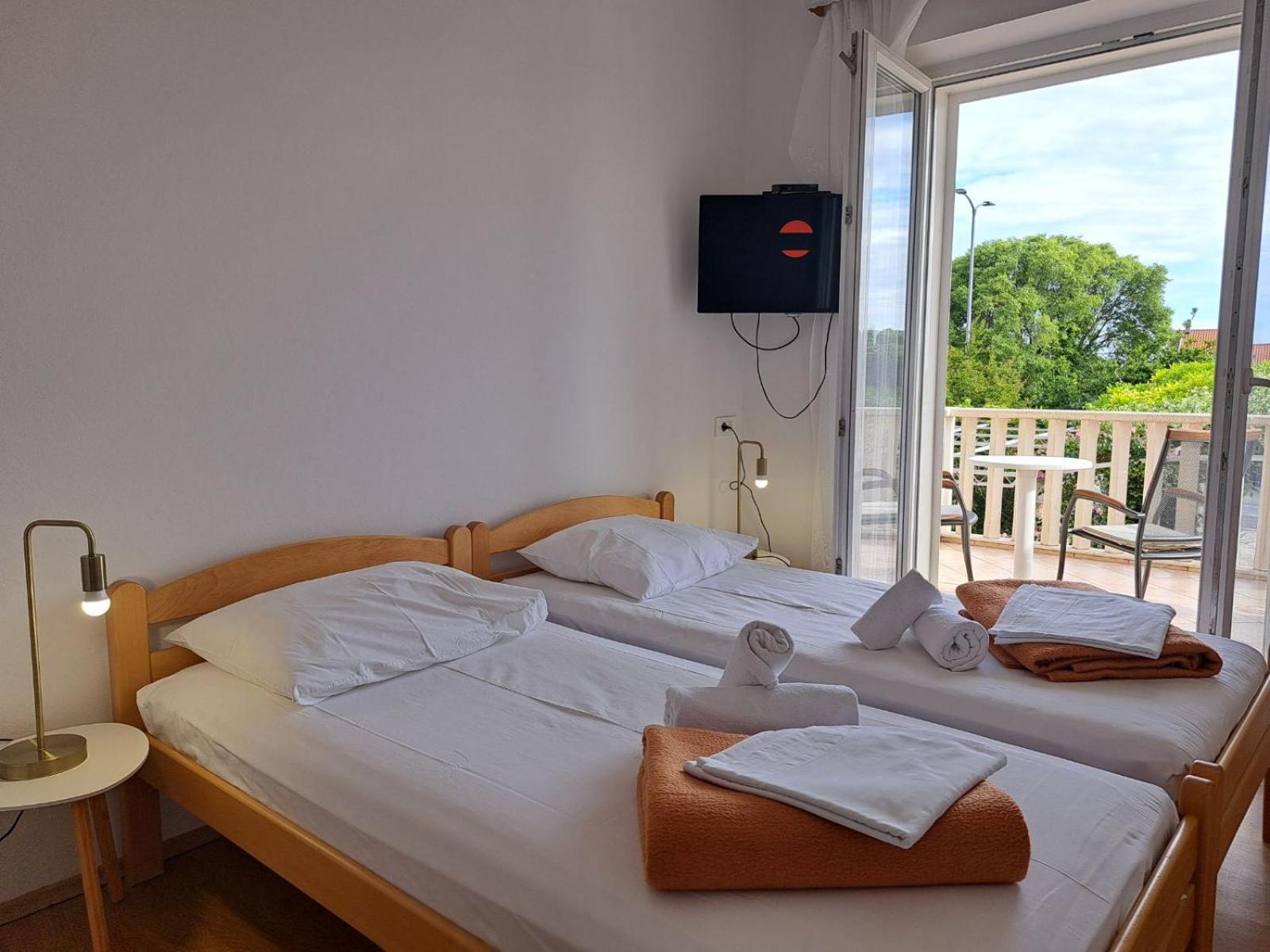 Apartments & Rooms Cakelic Mlini Bagian luar foto
